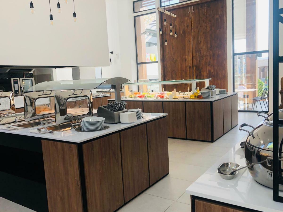 Cavo D' Oro Hotel & Suites Kalamaki  Bagian luar foto